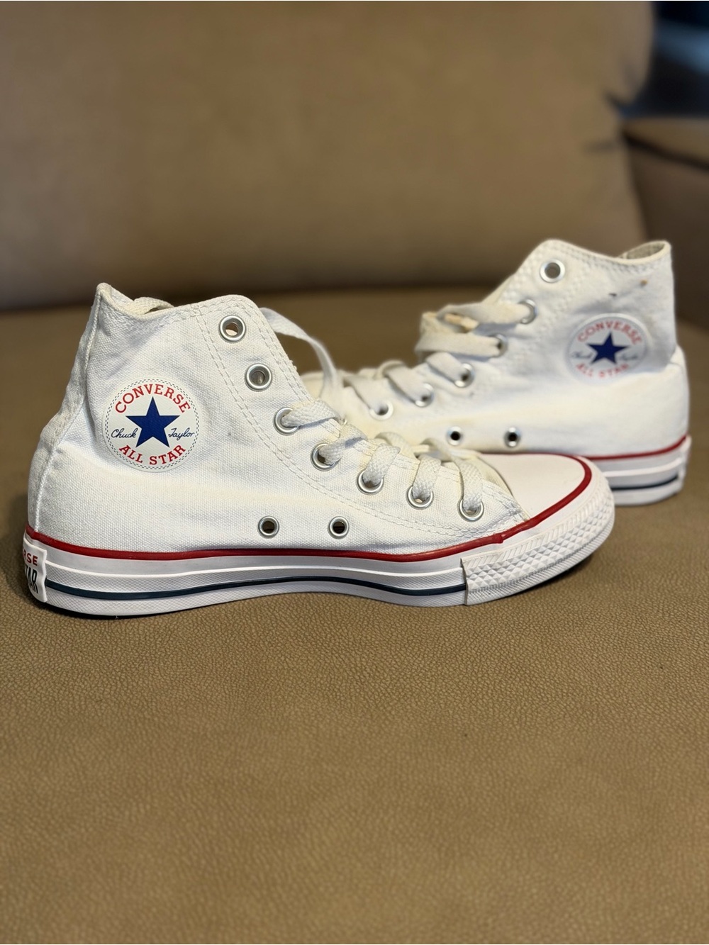 Converse Chuck Taylor All Star High Top women’s Sneakers - White with Red & Blue